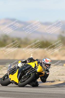 media/Nov-16-2025-Race Pace (Sun) [[8c5fa54630]]/Verified Riders/7-Turn 4 (1155am)/